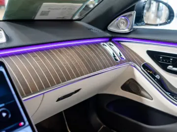 MERCEDES-BENZ S 680 4M Maybach Manufaktur Magno Firstclass