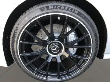 MERCEDES-BENZ AMG E 53 Hybrid 4MATIC
