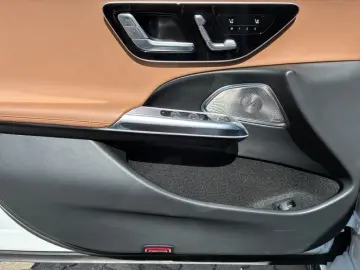 MERCEDES-BENZ E 53 AMG Hybrid 4M