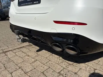 MERCEDES-BENZ E 53 AMG Hybrid 4M