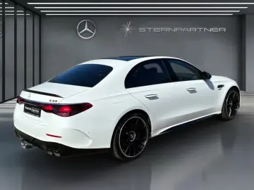 MERCEDES-BENZ E 53 AMG Hybrid 4M