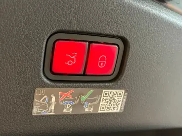 MERCEDES-BENZ CLE 53 4M