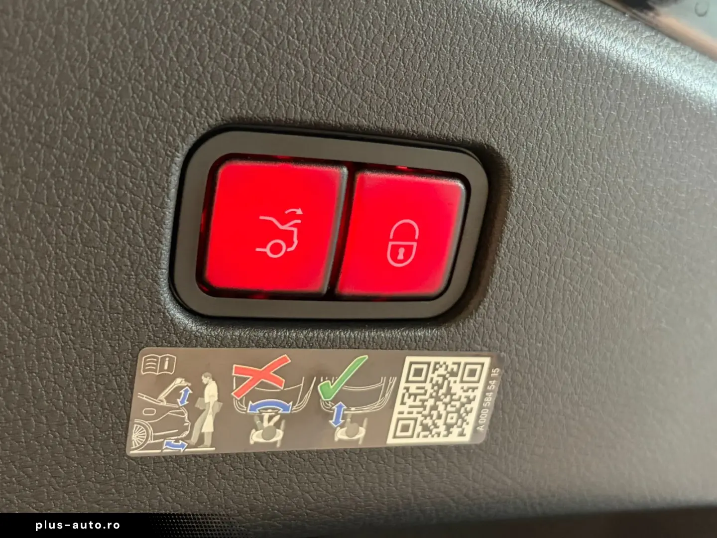 MERCEDES-BENZ CLE 53 4M