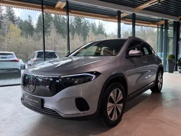 MERCEDES-BENZ EQA 300 4M KEYLESS