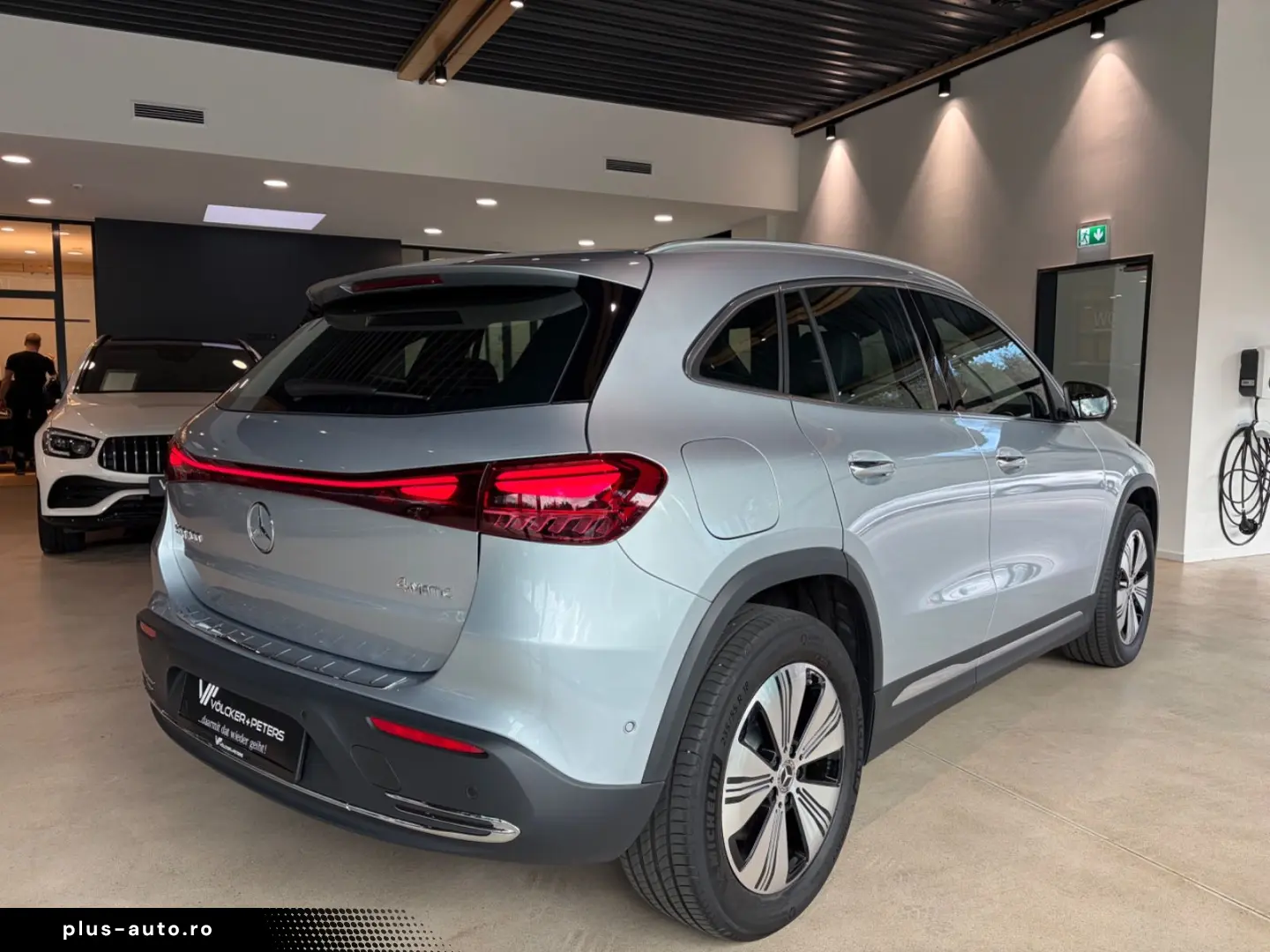 MERCEDES-BENZ EQA 300 4M KEYLESS