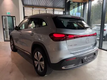 MERCEDES-BENZ EQA 300 4M KEYLESS