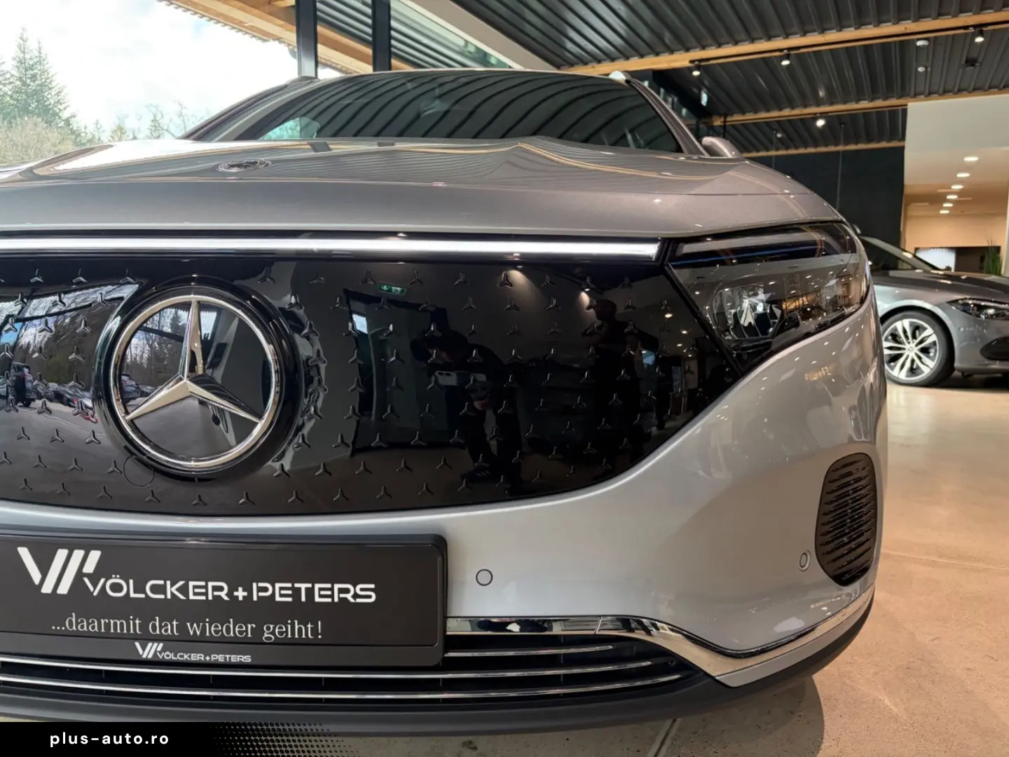 MERCEDES-BENZ EQA 300 4M KEYLESS