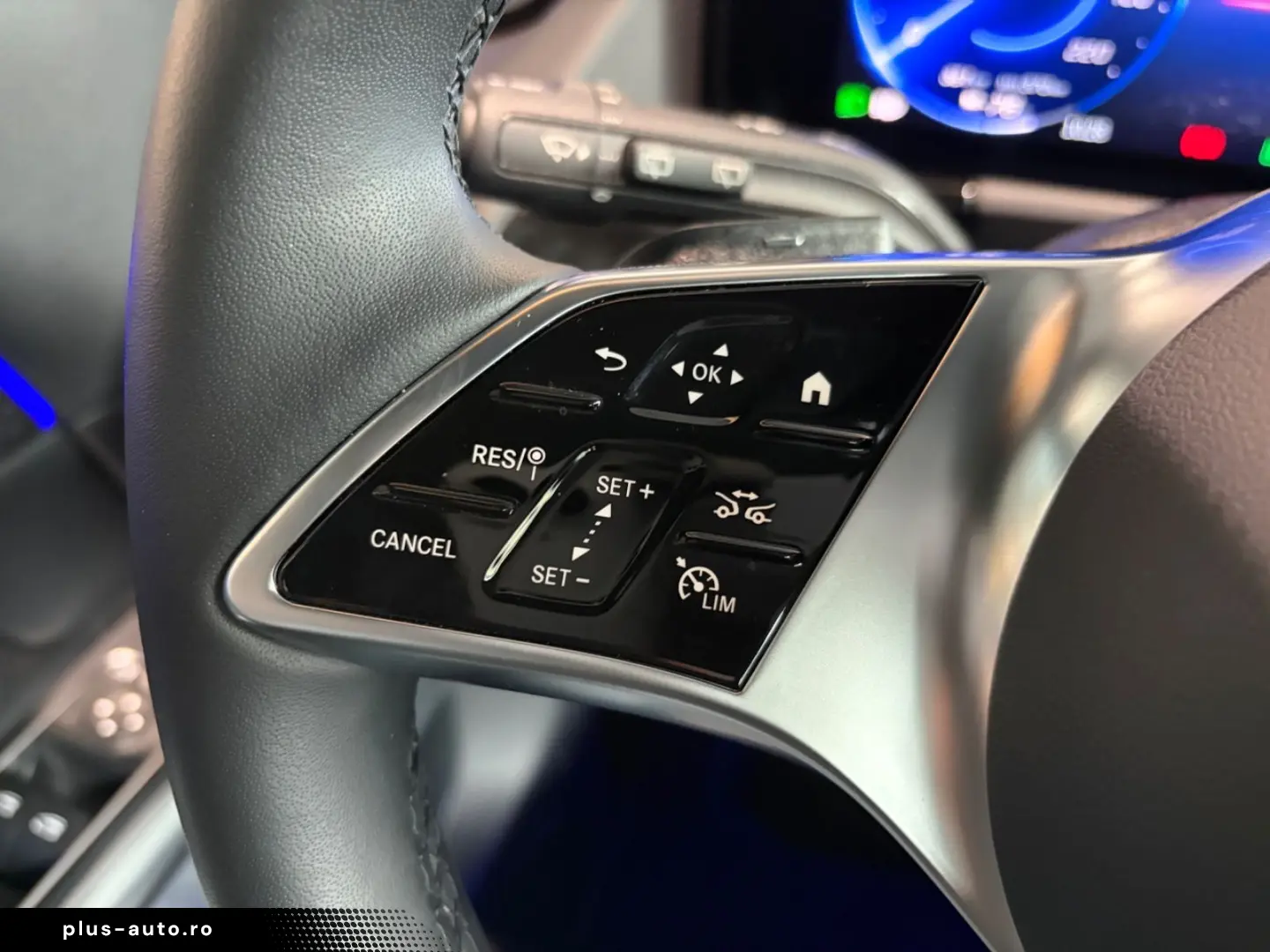 MERCEDES-BENZ EQA 300 4M KEYLESS