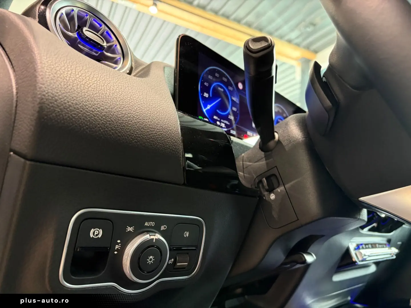 MERCEDES-BENZ EQA 300 4M KEYLESS