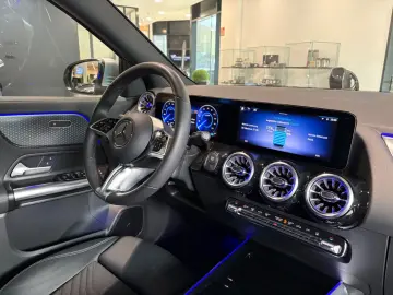 MERCEDES-BENZ EQA 300 4M KEYLESS