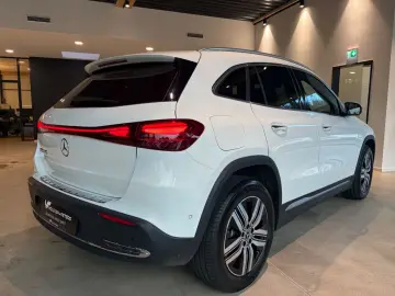 MERCEDES-BENZ EQA 250 KEYLESS
