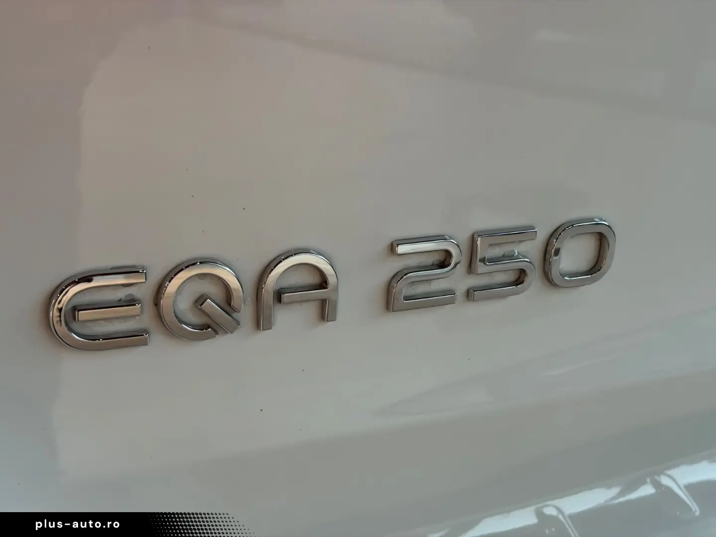 MERCEDES-BENZ EQA 250 KEYLESS