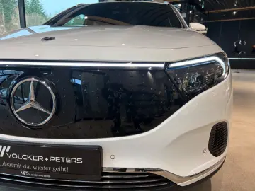 MERCEDES-BENZ EQA 250 KEYLESS