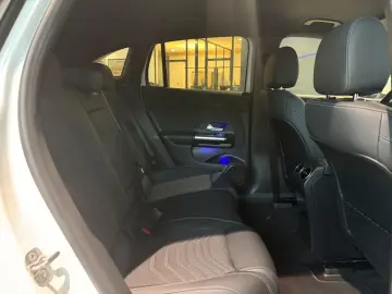 MERCEDES-BENZ EQA 250 KEYLESS