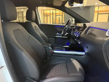 MERCEDES-BENZ EQA 250 KEYLESS