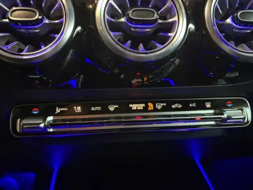 MERCEDES-BENZ EQA 250 KEYLESS