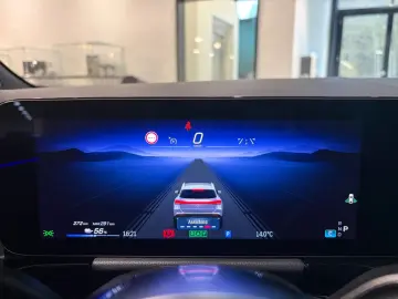 MERCEDES-BENZ EQA 250 KEYLESS