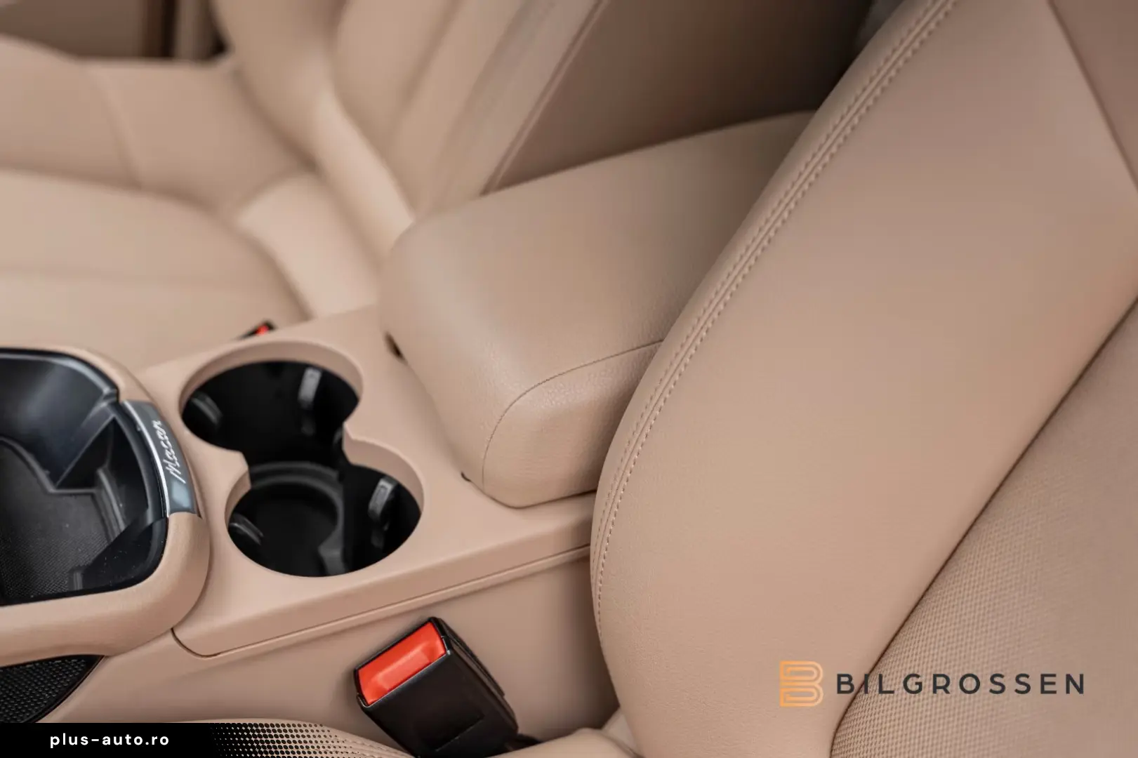 Porsche Macan PDK Sport Chrono SportsExhaust