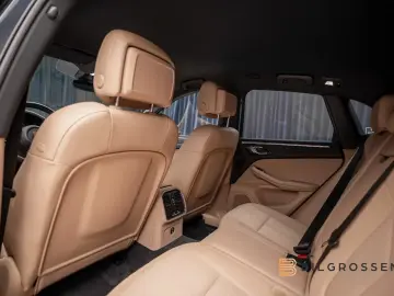 Porsche Macan PDK Sport Chrono SportsExhaust