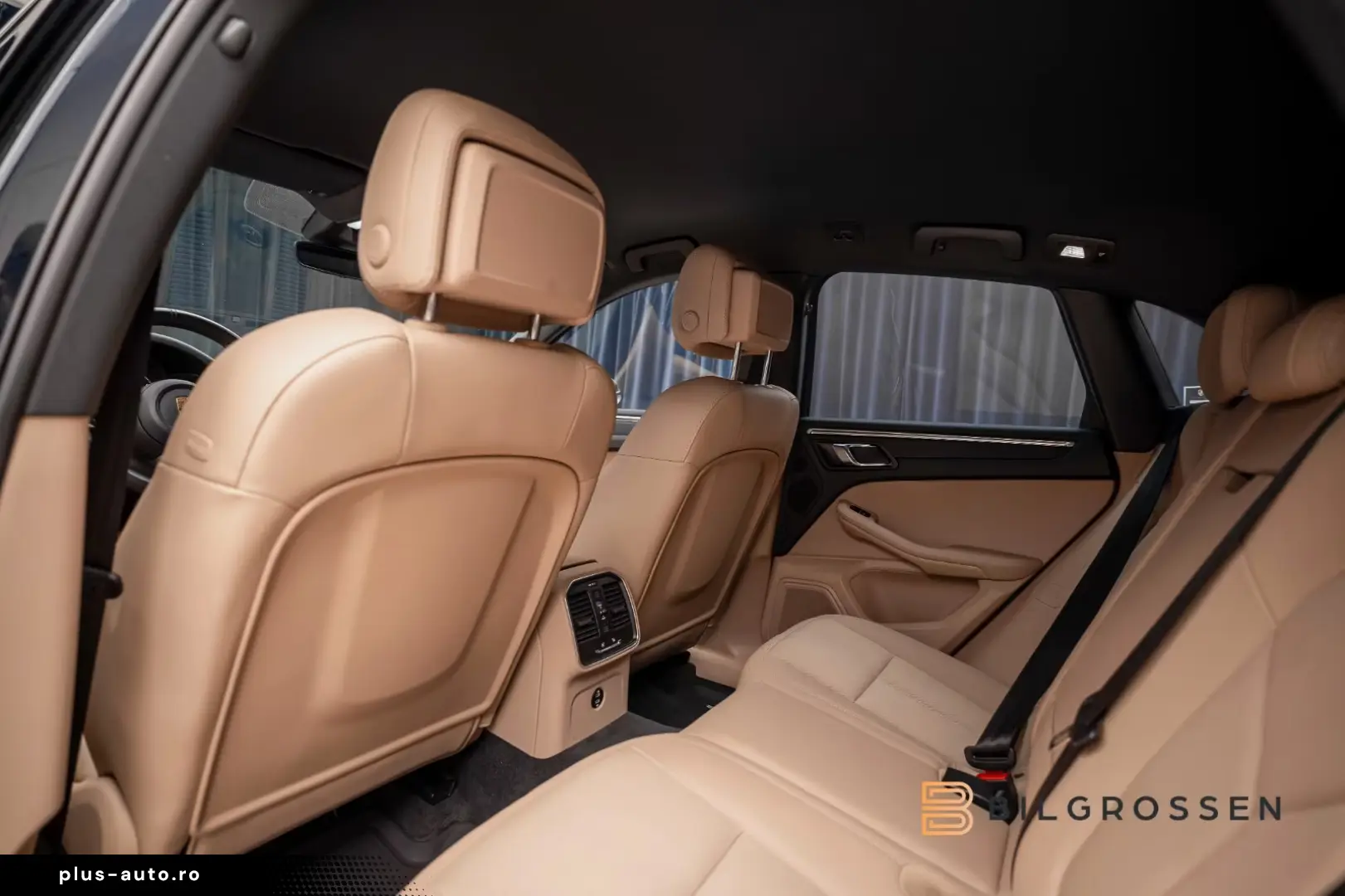 Porsche Macan PDK Sport Chrono SportsExhaust