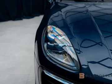 Porsche Macan PDK Sport Chrono SportsExhaust