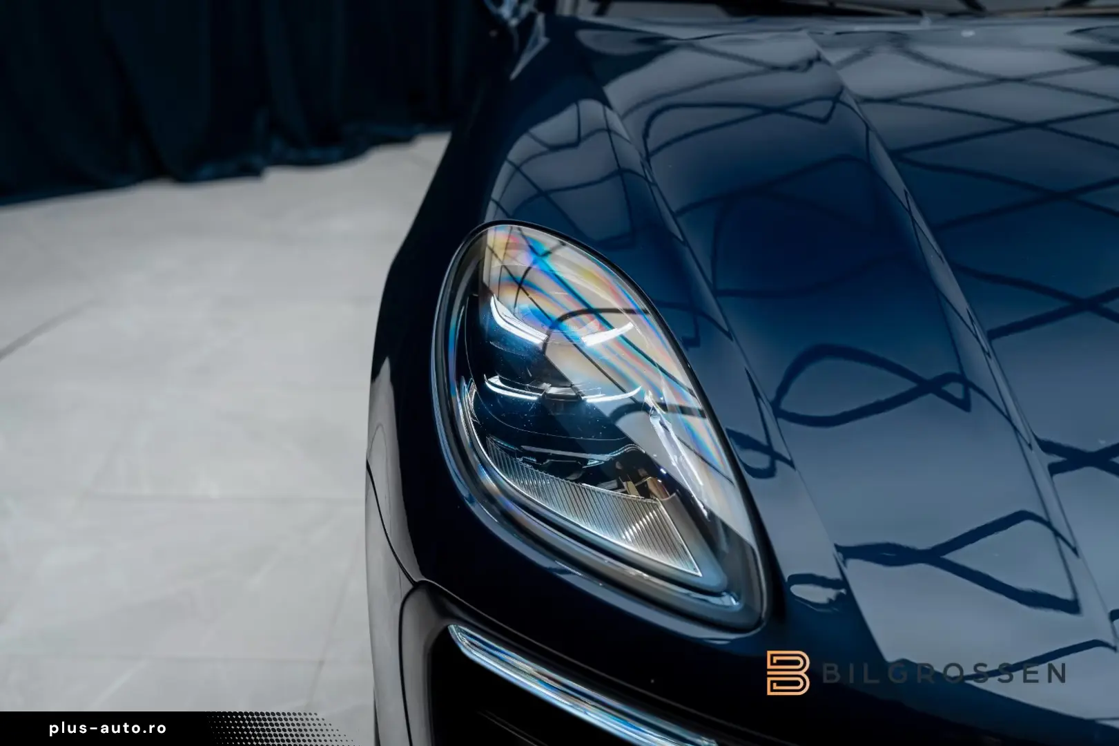 Porsche Macan PDK Sport Chrono SportsExhaust