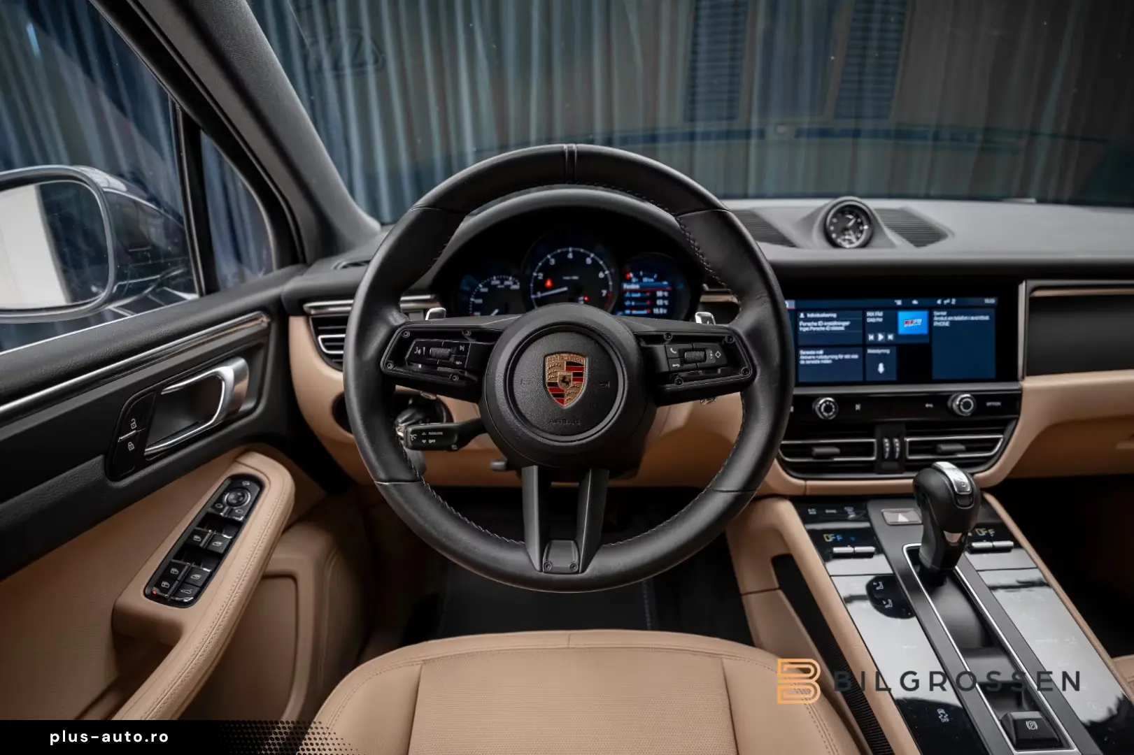 Porsche Macan PDK Sport Chrono SportsExhaust