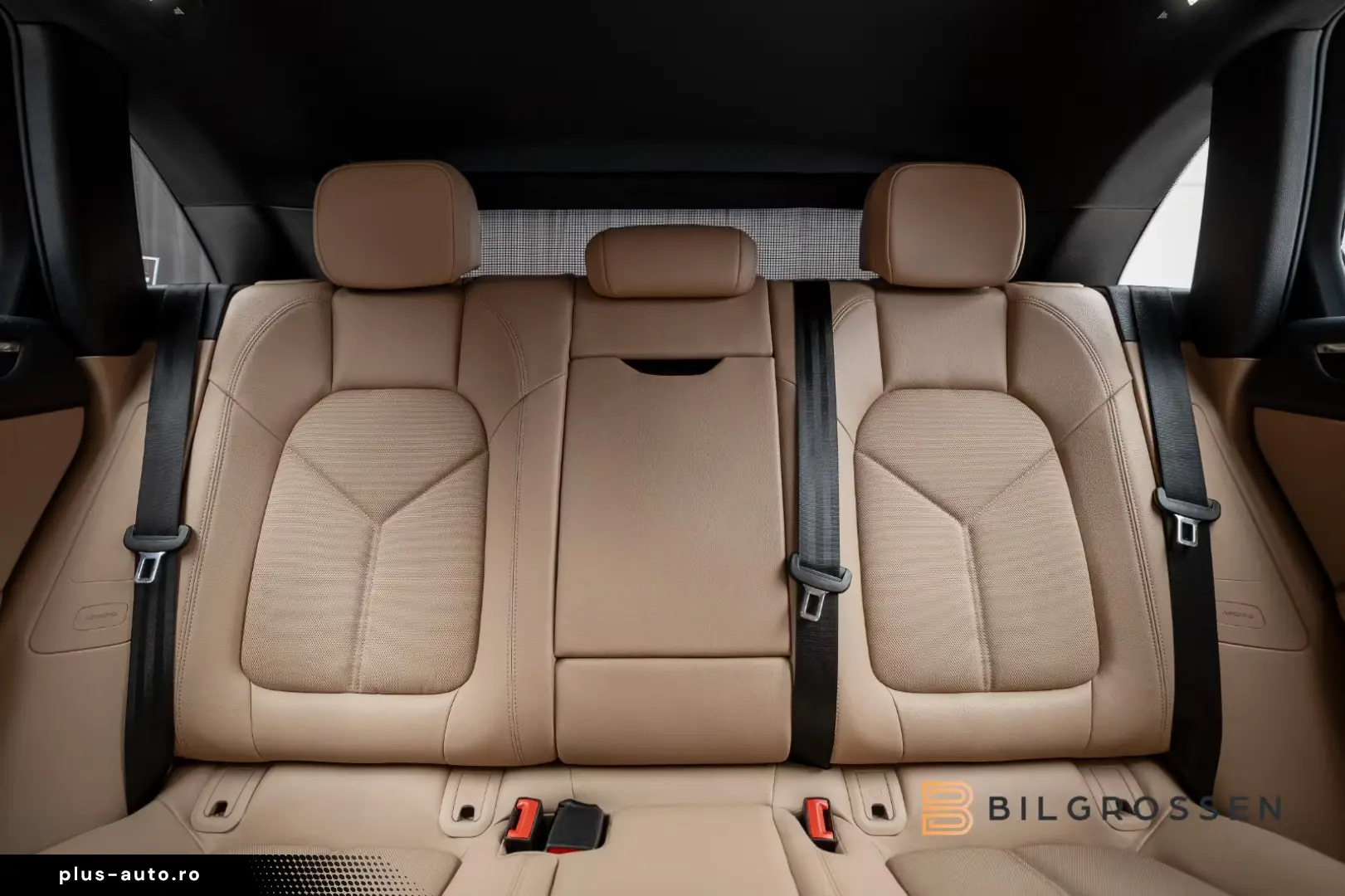 Porsche Macan PDK Sport Chrono SportsExhaust