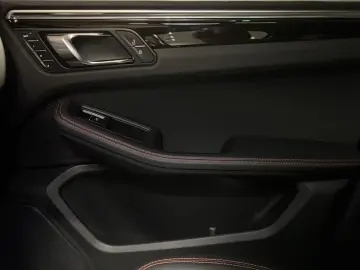 Porsche Macan S  Panorama