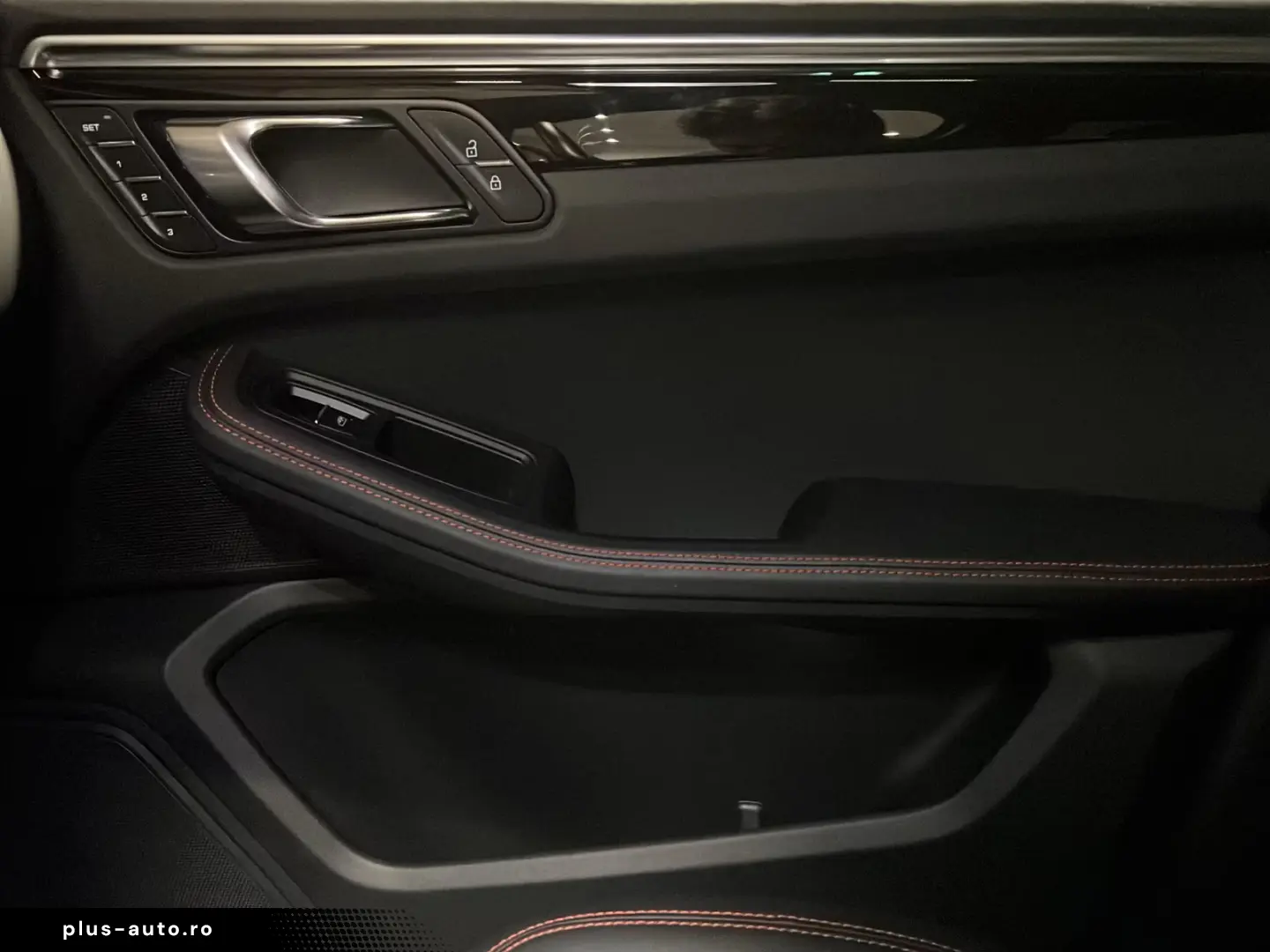 Porsche Macan S  Panorama