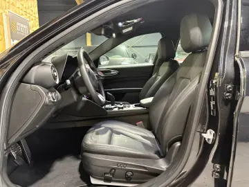 Alfa Romeo Giulia Ti Q4 MEMORY KAMERA NAVI ACC