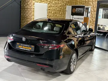 Alfa Romeo Giulia Ti Q4 MEMORY KAMERA NAVI ACC