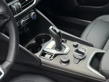 Alfa Romeo Giulia Ti Q4 MEMORY ACC NAVI KAMERA