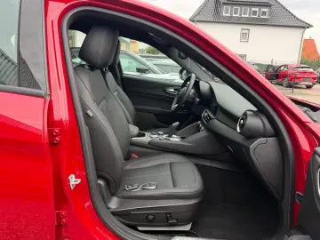 Alfa Romeo Giulia Ti Q4 MEMORY ACC NAVI KAMERA