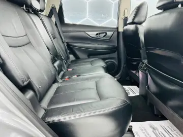 NISSAN X-TRAIL 2017 1.6i E6 7 Locuri Garantie 12 Luni Rate A