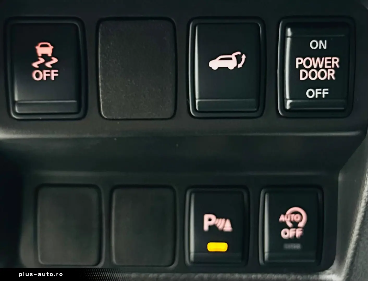 NISSAN X-TRAIL 2017 1.6i E6 7 Locuri Garantie 12 Luni Rate A