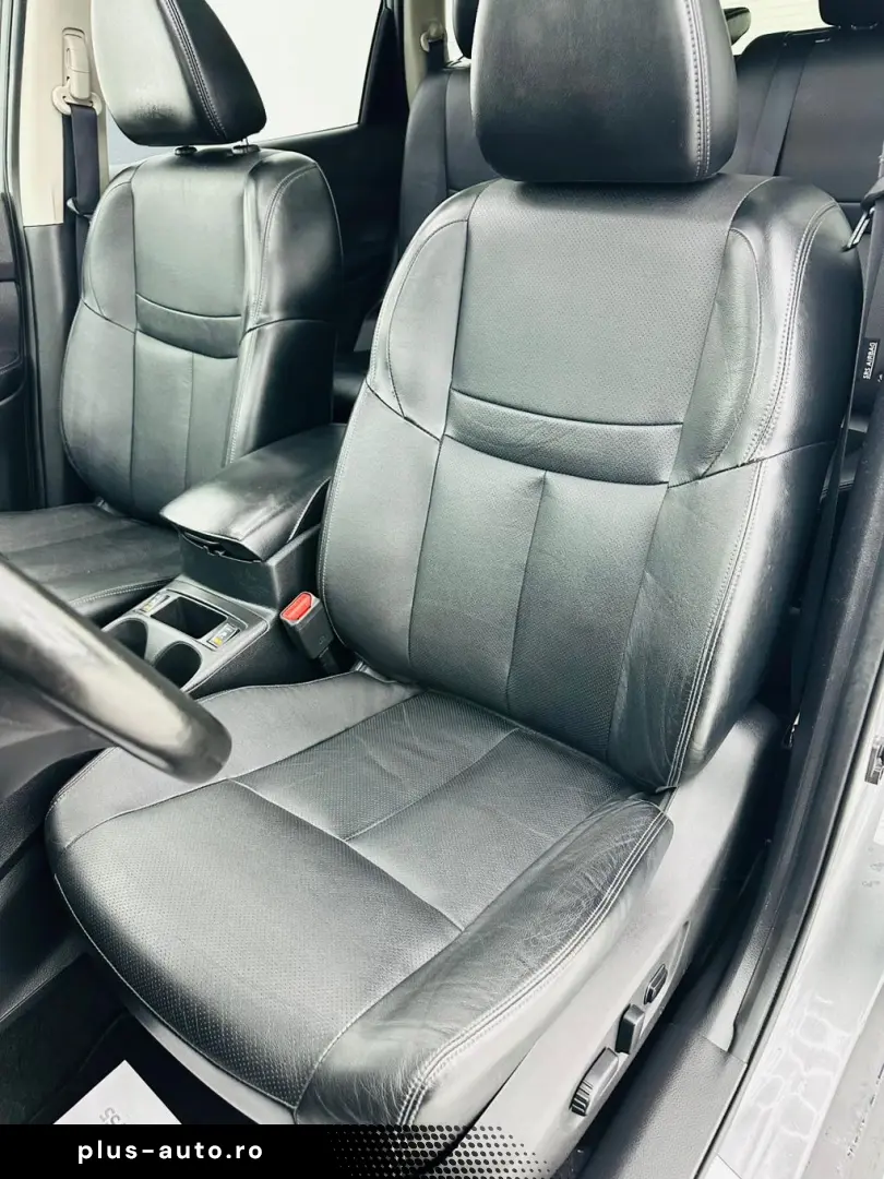 NISSAN X-TRAIL 2017 1.6i E6 7 Locuri Garantie 12 Luni Rate A