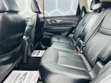 NISSAN X-TRAIL 2017 1.6i E6 7 Locuri Garantie 12 Luni Rate A