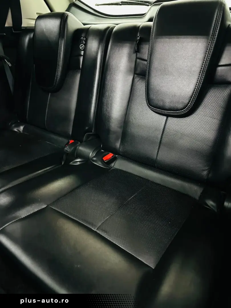 NISSAN X-TRAIL 2017 1.6i E6 7 Locuri Garantie 12 Luni Rate A