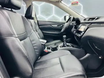 NISSAN X-TRAIL 2017 1.6i E6 7 Locuri Garantie 12 Luni Rate A