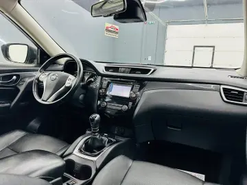 NISSAN X-TRAIL 2017 1.6i E6 7 Locuri Garantie 12 Luni Rate A