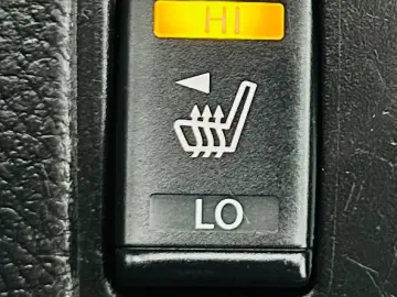 NISSAN X-TRAIL 2017 1.6i E6 7 Locuri Garantie 12 Luni Rate A