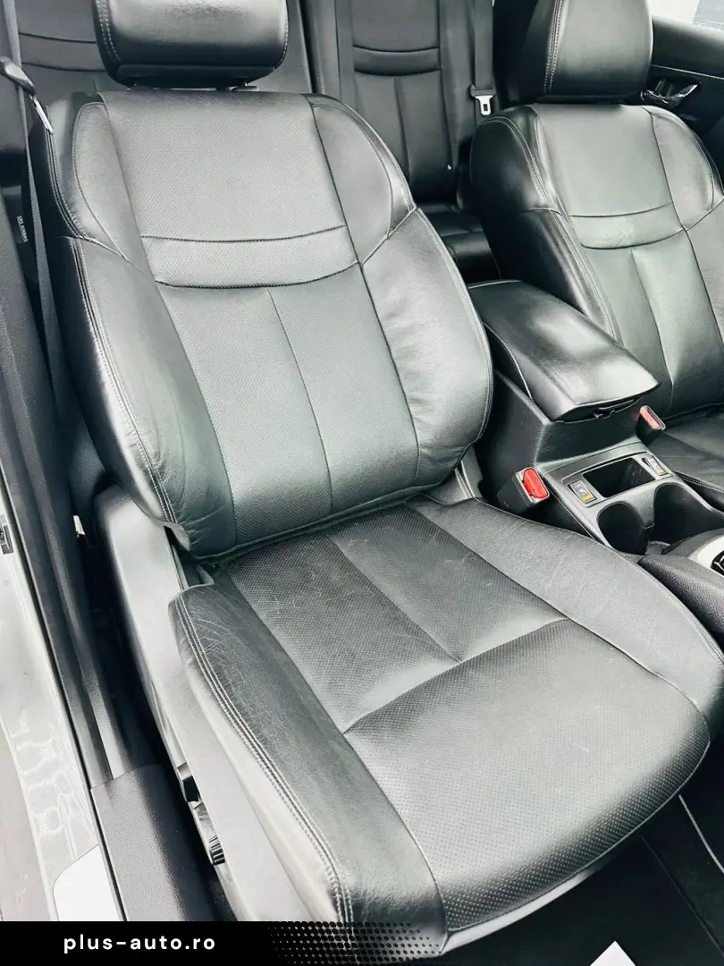 NISSAN X-TRAIL 2017 1.6i E6 7 Locuri Garantie 12 Luni Rate A