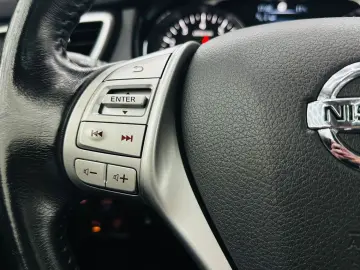 NISSAN X-TRAIL 2017 1.6i E6 7 Locuri Garantie 12 Luni Rate A