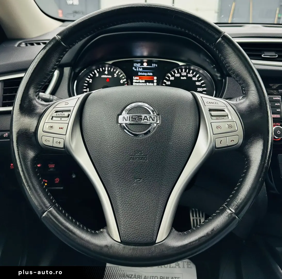 NISSAN X-TRAIL 2017 1.6i E6 7 Locuri Garantie 12 Luni Rate A