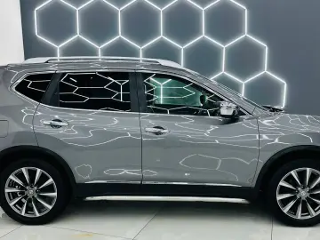 NISSAN X-TRAIL 2017 1.6i E6 7 Locuri Garantie 12 Luni Rate A