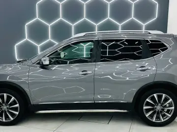 NISSAN X-TRAIL 2017 1.6i E6 7 Locuri Garantie 12 Luni Rate A