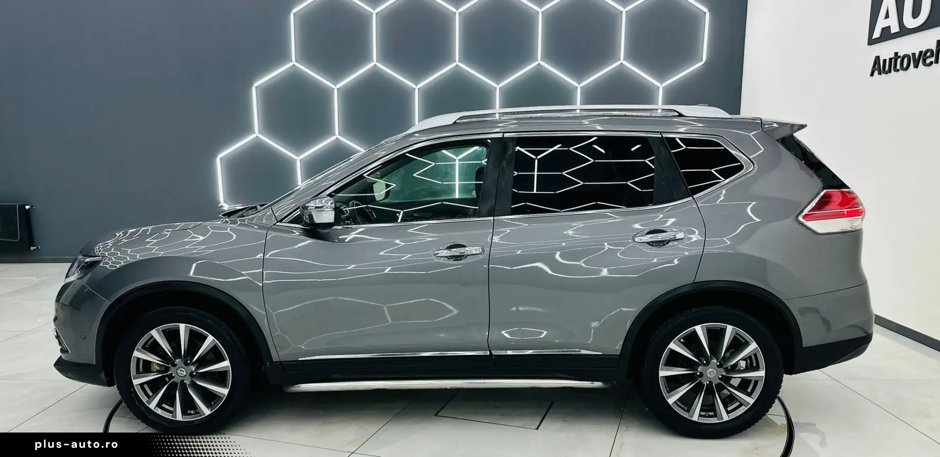 NISSAN X-TRAIL 2017 1.6i E6 7 Locuri Garantie 12 Luni Rate A