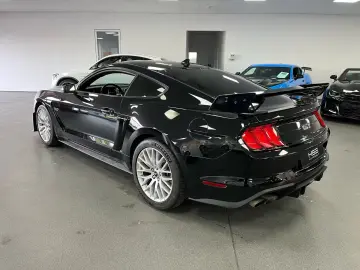 Ford Mustang GT 5 0l V8 GT500