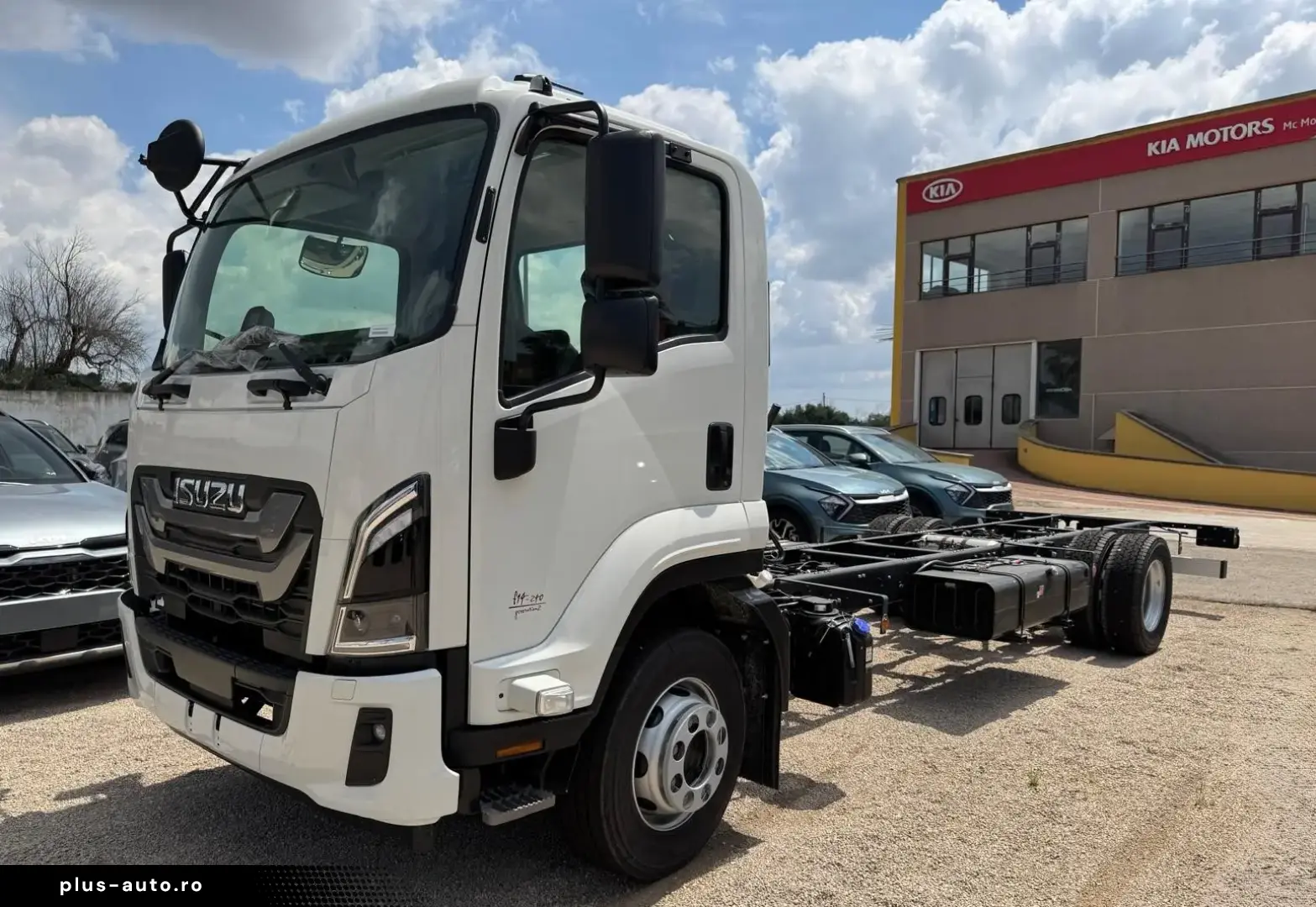 ISUZU F10  10-14 tone